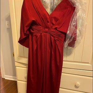 Worn once for wedding rehearsal dinner, mid-calf length